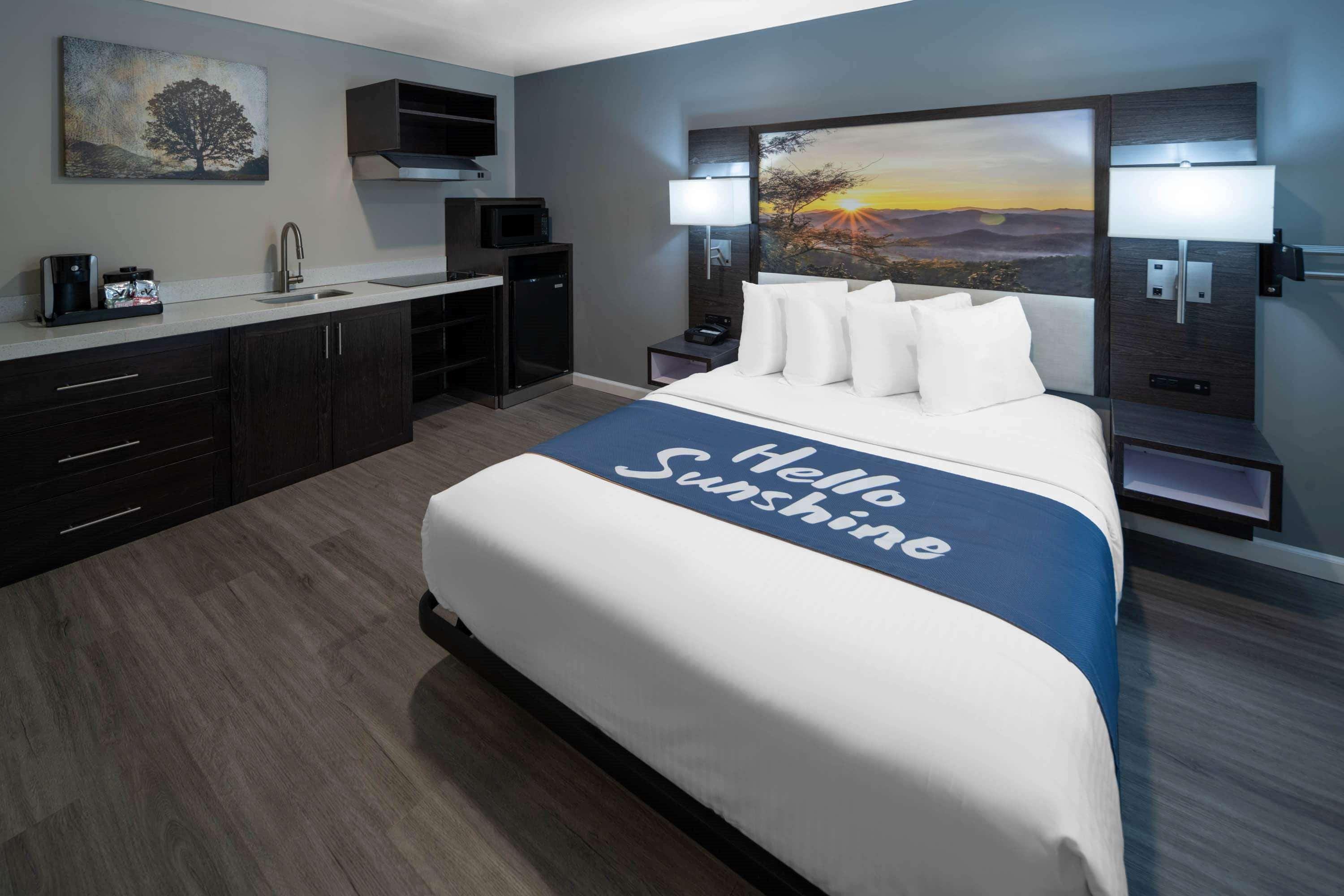 Days Inn By Wyndham Galt - Elk Grove South Exteriér fotografie